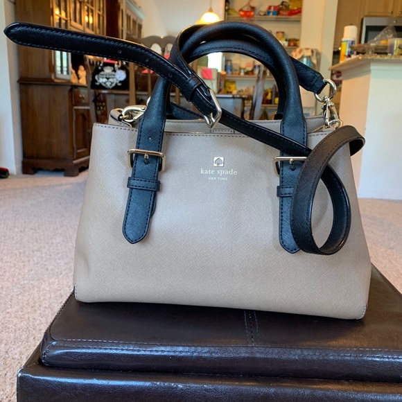 Purse - Picture 2 of 7